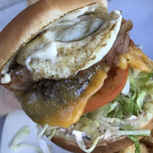 Sportsman Burger.