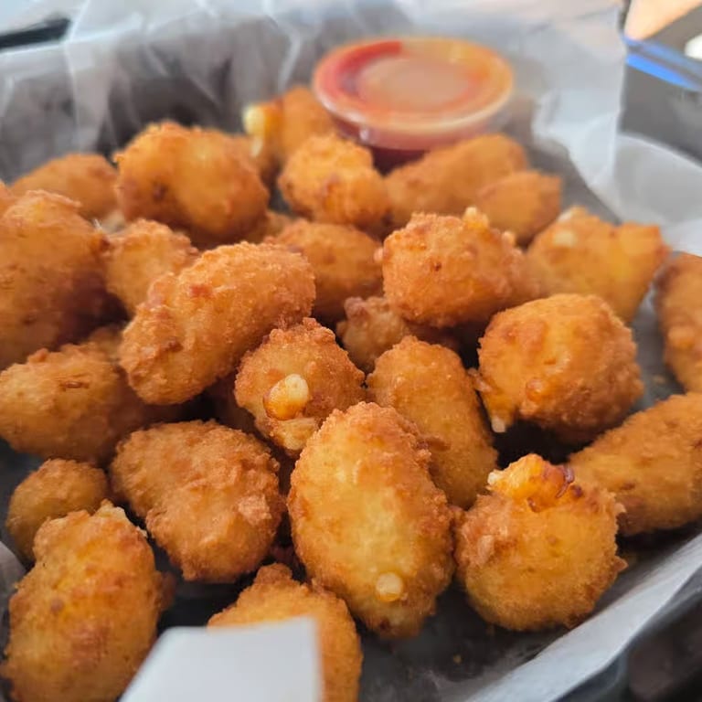 Delicious Cheese Curds: A Local Favorite
